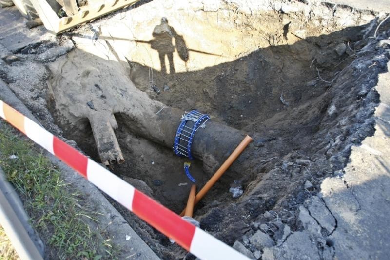 20.10.2012. Awaria na ulicy Kochanowskiego, niedaleko Mostów...