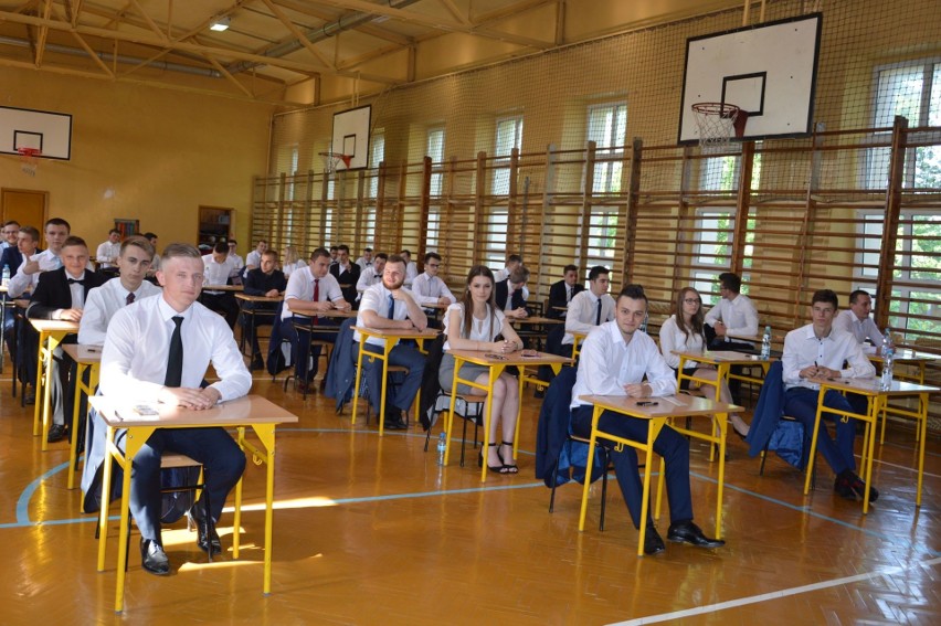 Matura 2018 w powiecie ostrowieckim. W Zespole Szkół numer 3 nastroje przed językiem polskim  były bardzo dobre