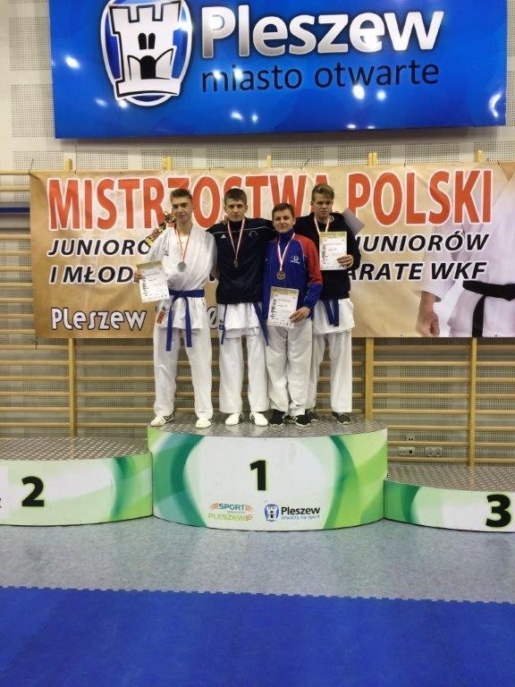Karate WKF. 14 medali Budokanu Wrocław na mistrzostwach Polski w Pleszewie