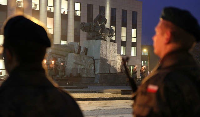 Toruńscy artylerzyści ostatni raz świętowali na placu, który 35 lat temu został specjalnie dla nich stworzony