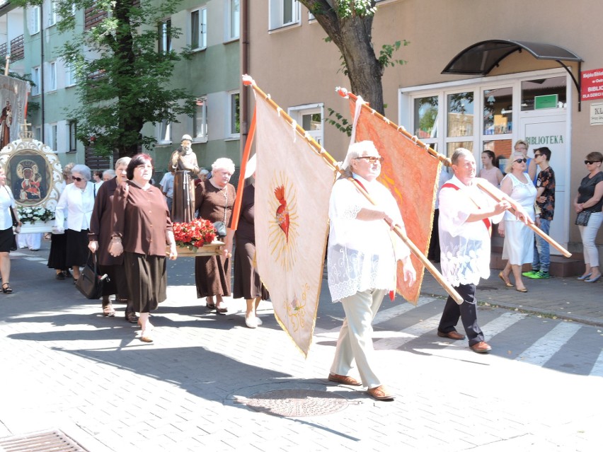 Boże Ciało w parafii św. Antoniego (klasztor), procesja [ZDJĘCIA, WIDEO]