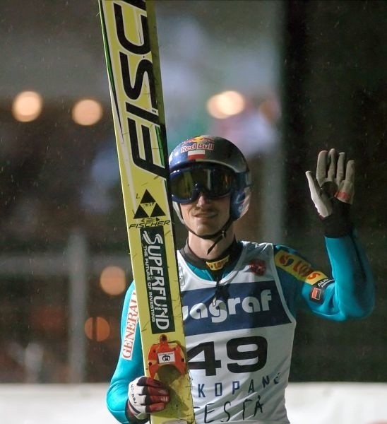 Adam Małysz w kwalifikacjach zajął wysokie trzecie miejsce.