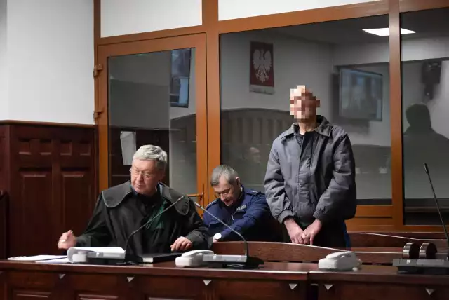 Proces 60-letniego Zygmunta P., oskarżonego o zabójstwo 72-letniego Stanisława Ś. w Szczypkowicach w gminie Główczyce. Biegli składają opinię, mowy końcowe i wyrok