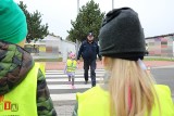 Bezpieczeństwo. Policjanci zaprosili dzieci z Mroczy na niecodzienną lekcję [zdjęcia]
