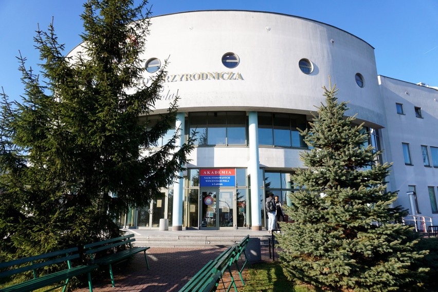 Zarządzenie Akademii Nauk Stosowanych Wincentego Pola w Lublinie nadal budzi emocje. „Jesteśmy oburzeni” – mówią członkowie Konfederacji