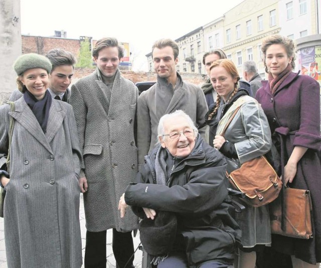 Andrzej Wajda z nowym pokoleniem aktorskim na planie swego ostatniego filmu „Powidoki”