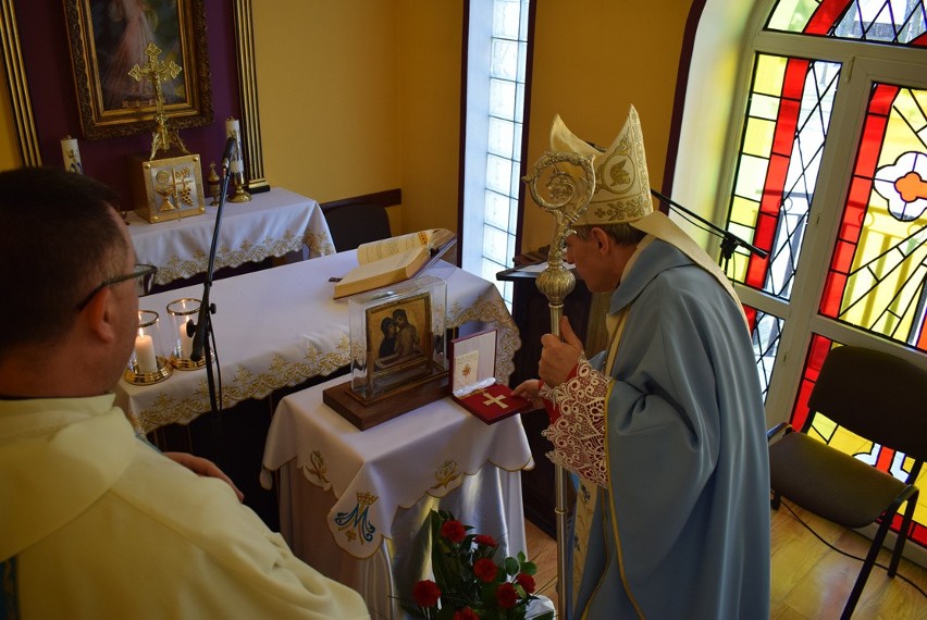 Z powodu koronawirusa pogrzeby tylko na cmentarzu w diecezji sandomierskiej! Są też inne ważne decyzje biskupa Krzysztofa Nitkiewicza