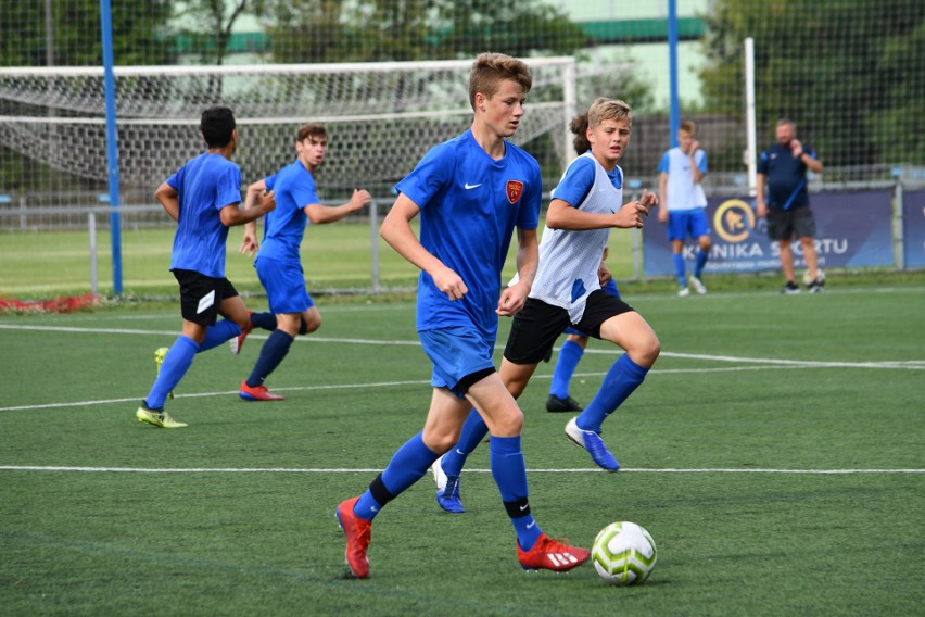 Escola rewolucjonizuje Centralną Ligę Juniorów