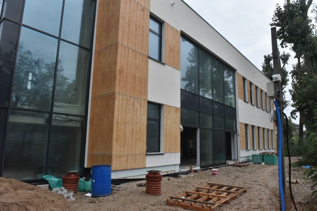 1 września rozpocznie funkcjonowanie szkoła budowana przy ulicy Strzałowej w Toruniu.