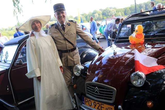 Toruń gościł u siebie citroeny 2CV w lipcu obiegłego roku