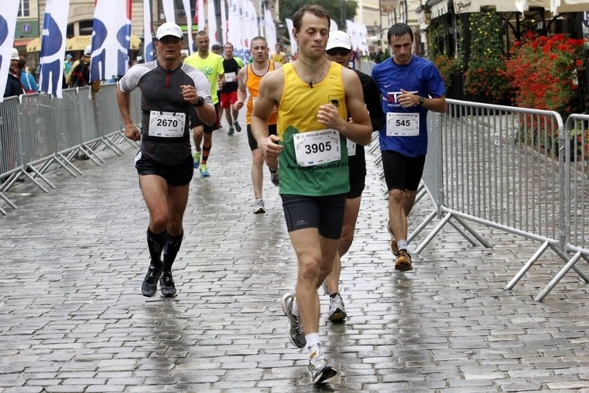 Maraton Wrocław - ZDJĘCIA - zawodnicy z numerami 3801 - 4000