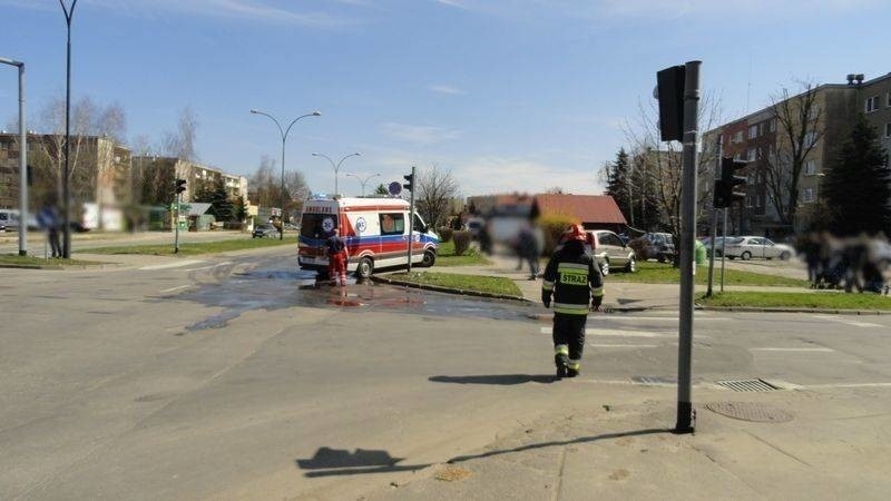 Nowy Sącz. Wypadek na skrzyżowaniu Sucharskiego i Batalionów Chłopskich [ZDJĘCIA]