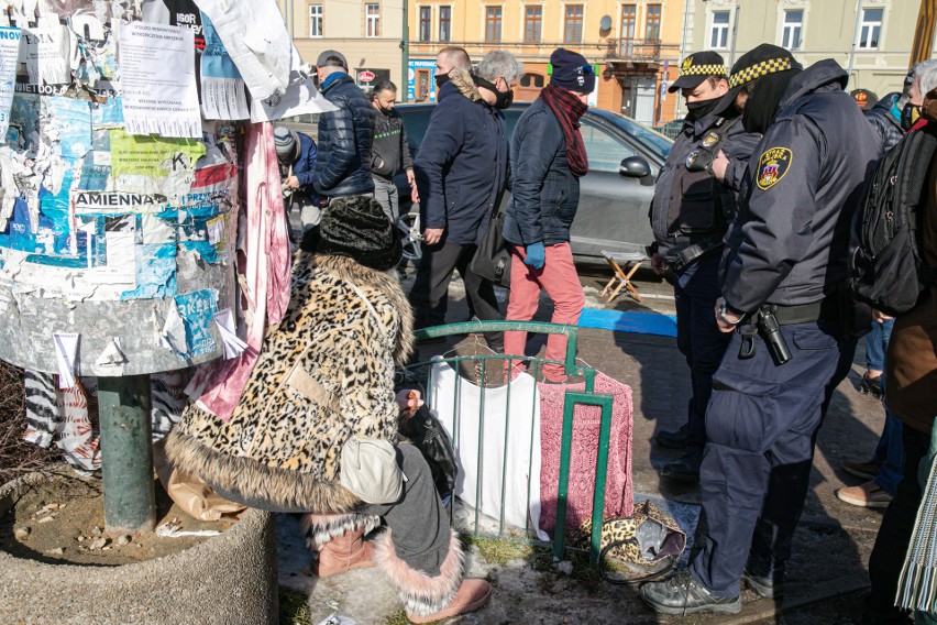 Giełda staroci pod Halą Targową