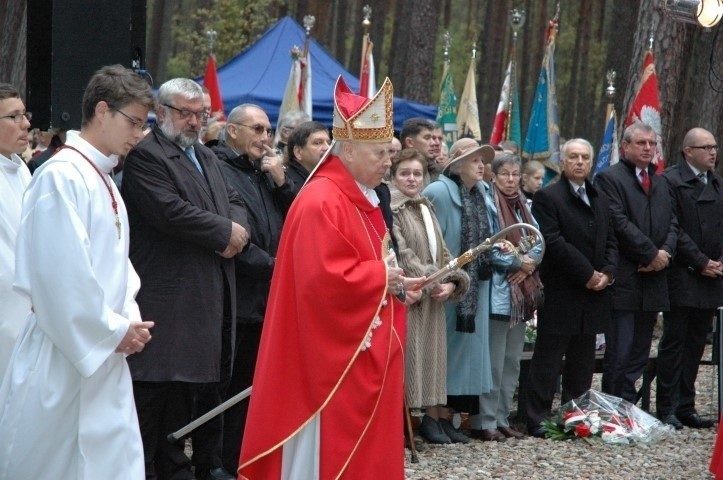 Apel poległych w Piaśnicy. Oddano hołd zamordowanym przez hitlerowców