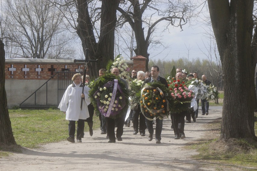 Kilkaset osób pożegnało kobietę, która zginęła w wypadku na Przybyszewskiego [ZDJĘCIA+FILM]