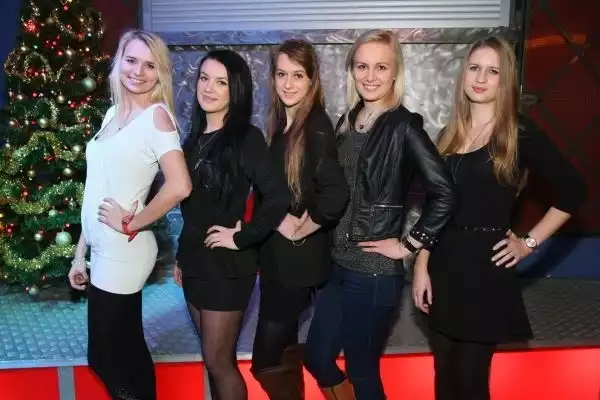 Nasze pierwsze kandydatki (od lewej): Sylwia Surowiec, Laura Stępień, Paulina Napora, Monika Brelak i Ksenia Staniek.