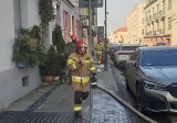 Tłusty Czwartek. Pożar w "AleBabeczka" na ulicy Świętego Leonarda w Kielcach. Duże zadymienie, ogień zniszczył wyposażenie kuchni