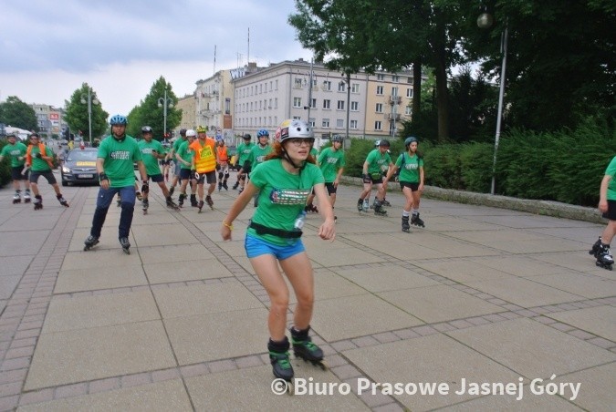 Pielgrzymi na rolkach wjechali na Jasną Górę. Do Częstochowy...