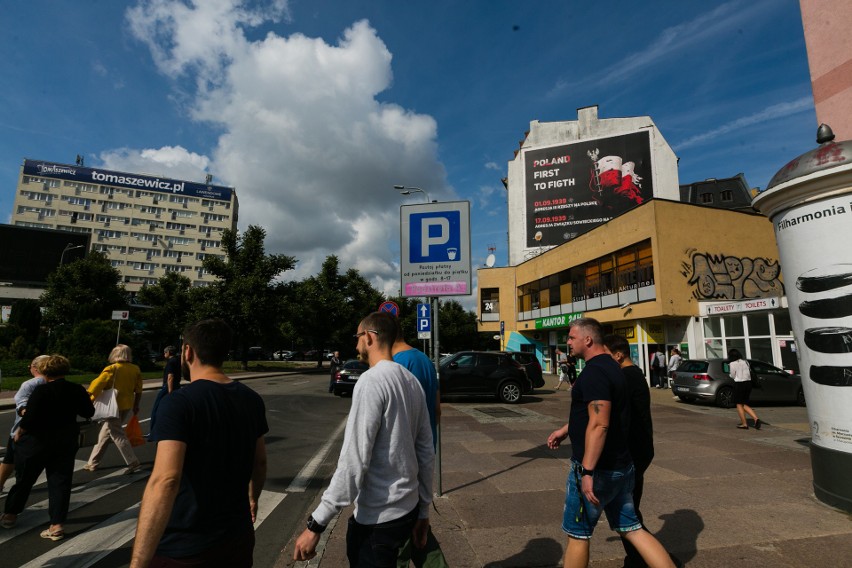 Literówka w haśle na wielkim banerze IPN w samym centrum [ZDJĘCIA]