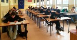 Matura Próbna w Zespole Szkół Rolniczych w Cudzynowicach. Pisali uczniowie, którzy będą ją zdawać za... ponad rok. Zobaczcie zdjęcia