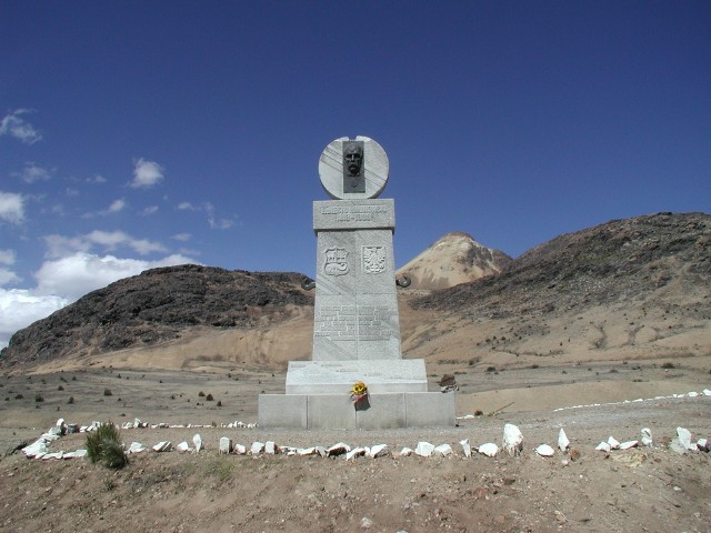 Pomnik Ernesta Malinowskiego na przełęczy Ticlio w Peru 4818 m n. p. m.