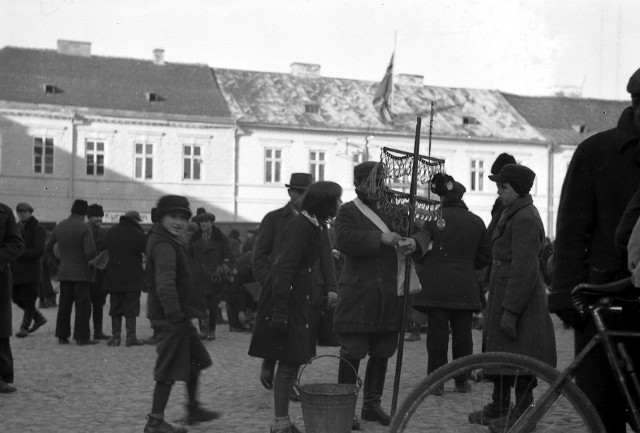Zima pierwszego roku okupacji w Sieradzu i okolicy w obiektywie niemieckiego żołnierza