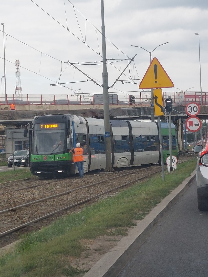 Nie kursują tramwaje w obie strony na ul. Gdańskiej w...