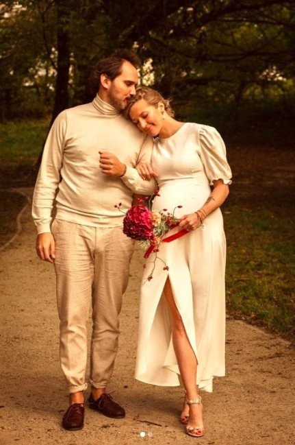 Autorem ślubnego zdjęcia Lary Gessler i Piotra Szeląga jest...