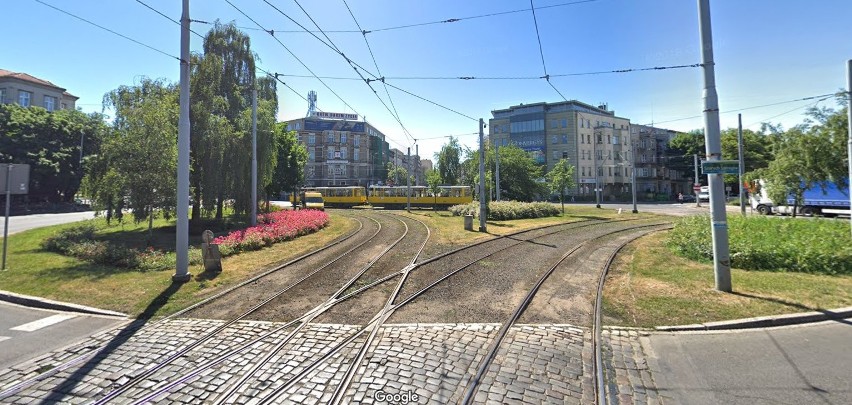 Remont torowiska na pl. Szarych Szeregów w Szczecinie. Wielkie prace i spore utrudnienia w centrum 