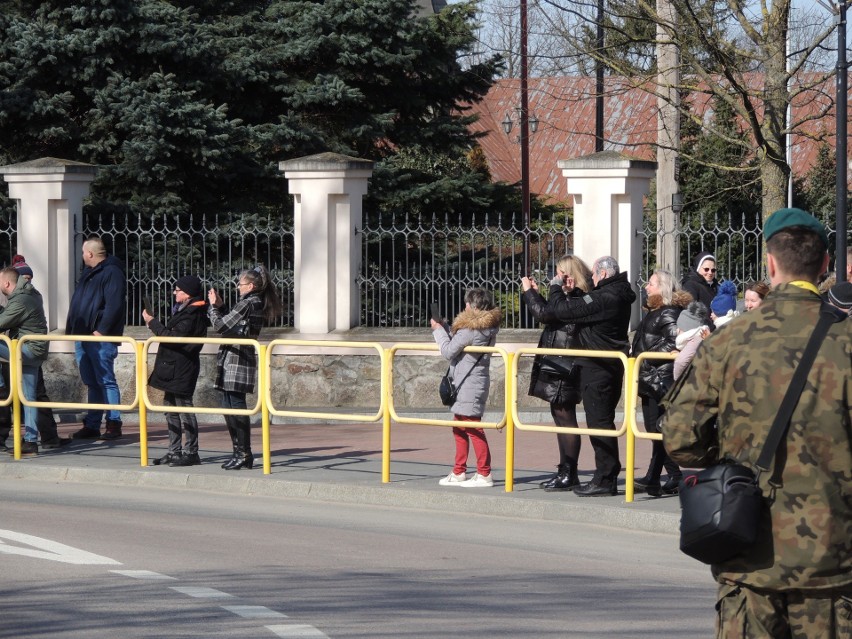 Uroczysta przysięga żołnierzy dobrowolnej zasadniczej służby...