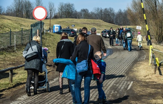 Będzie mocno wiało. IMGW wydało ostrzeżenie [prognoza pogody]