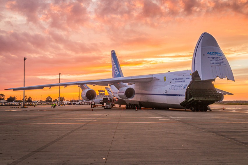 An-124 Rusłan...