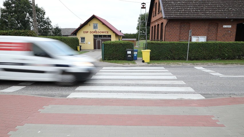 Mieszkańcy Doręgowic domagają się trzeciego we wsi przejścia dla pieszych