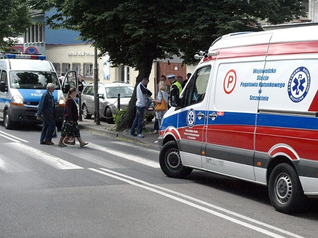 Kierowca renault clio potrącił w Koszalinie pieszą. Uciekł z miejsca zdarzenia.