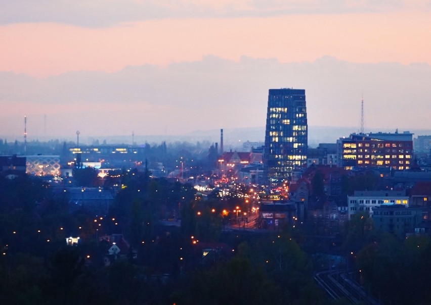 Poznań po zachodzie słońca