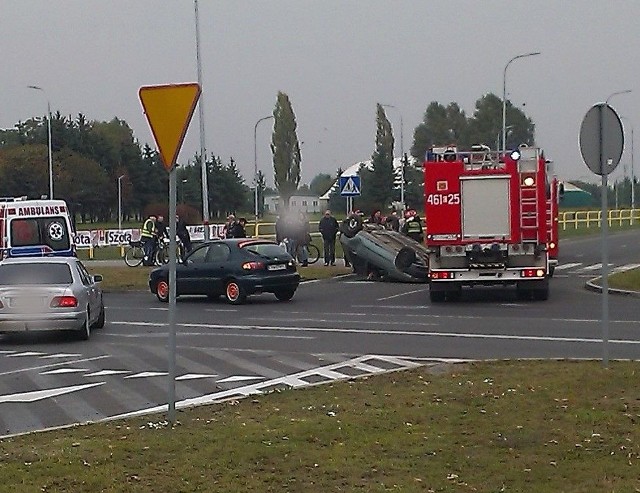 Nie ma tygodnia bez kolizji lub wypadku w tym miejscu. Wielu kierowców, zwłaszcza na obcych tablicach rejestracyjnych, wjeżdża na skrzyżowanie myśląc, że to rondo. Wymuszają więc pierwszeństwo przejazdu i doprowadzają do kolizji.