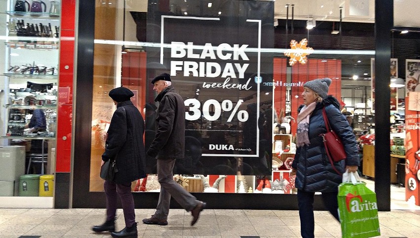 Wydatki w black friday przekroczą sumę 2,3 mld zł. Średnio...