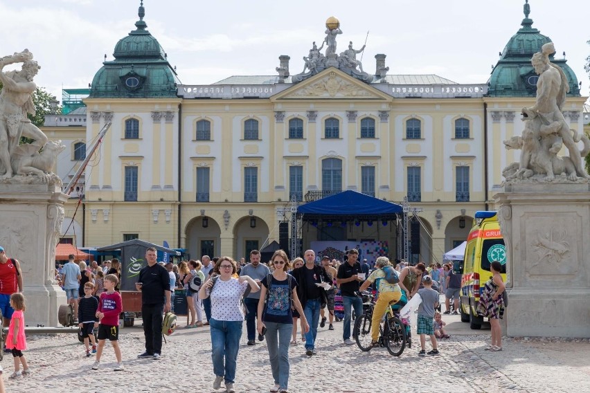 19.07.2019 Białystok. Piknik rodzinny przed Pałacem...