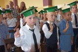 Dzieci w Szkole Podstawowej nr 1 w Radzionkowie rozpoczęły nowy rok szkolny ZDJĘCIA 