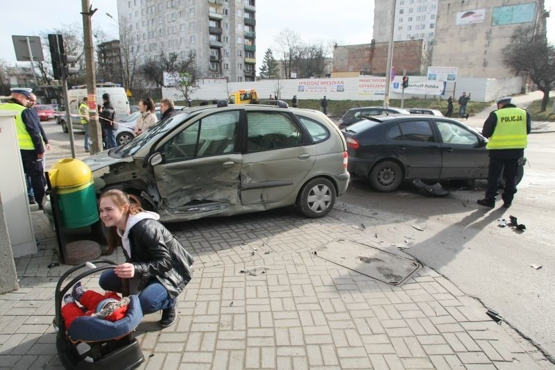 Zderzenie na skrzyżowaniu w Kielcach