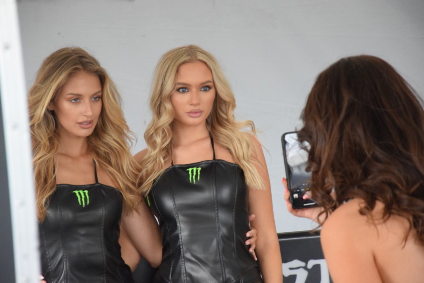 Monster Girls są na każdych zawodach z cyklu Speedway Grand...
