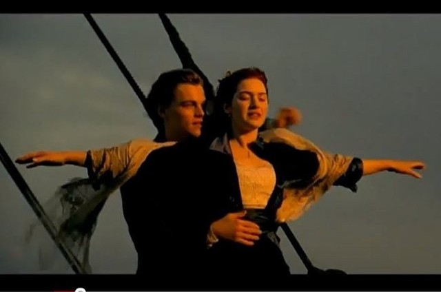 Leonardo DiCaprio i Kate Winslet w "Titanicu" (fot. youtube)