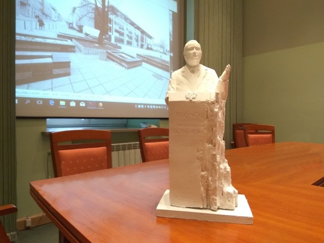 To model ukazujący, jak ma wyglądać pomnik Przemysława Gosiewskiego w Kielcach. Monument ma być gotowy w tym roku.