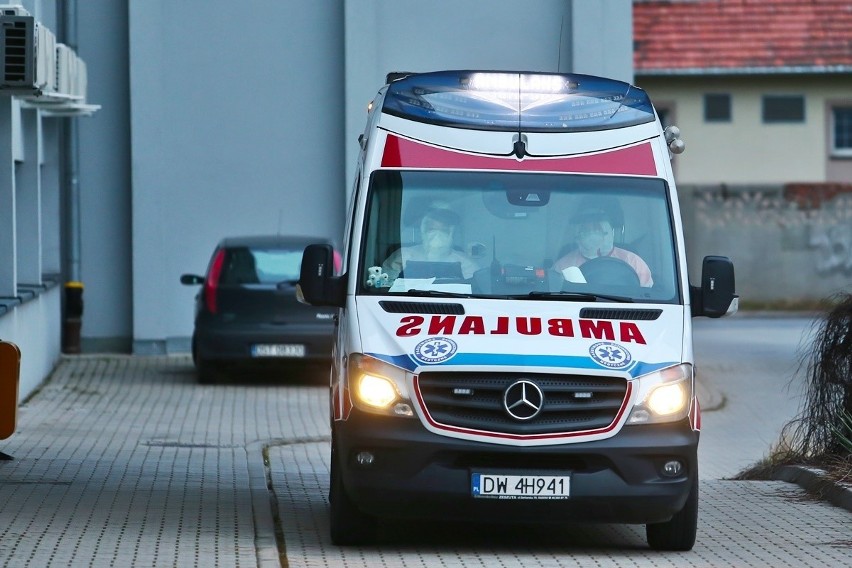 Wrocław: Ewakuacja szpitala przy ulicy Koszarowej
