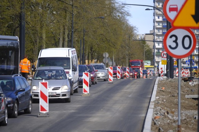 W rejonie Placu Niepodległości w Toruniu zmieni się organizacja ruchu! Zmiany od poniedziałku