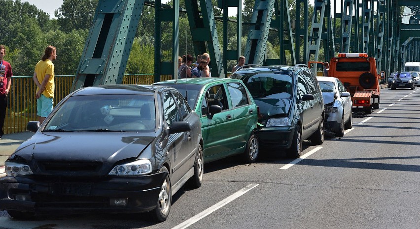 Wypadek na moście w Fordonie - są utrudnienia