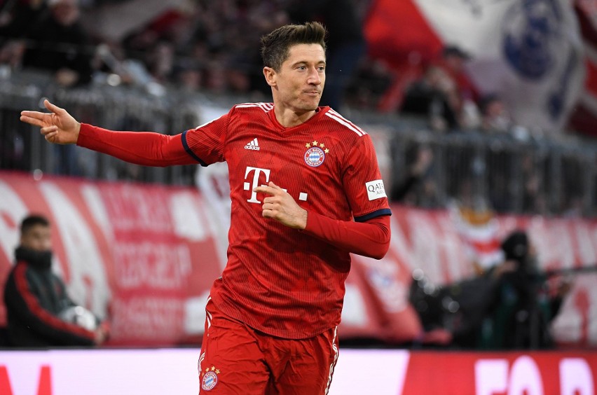 Robert Lewandowski zdobył 18. bramkę w trwającym sezonie...