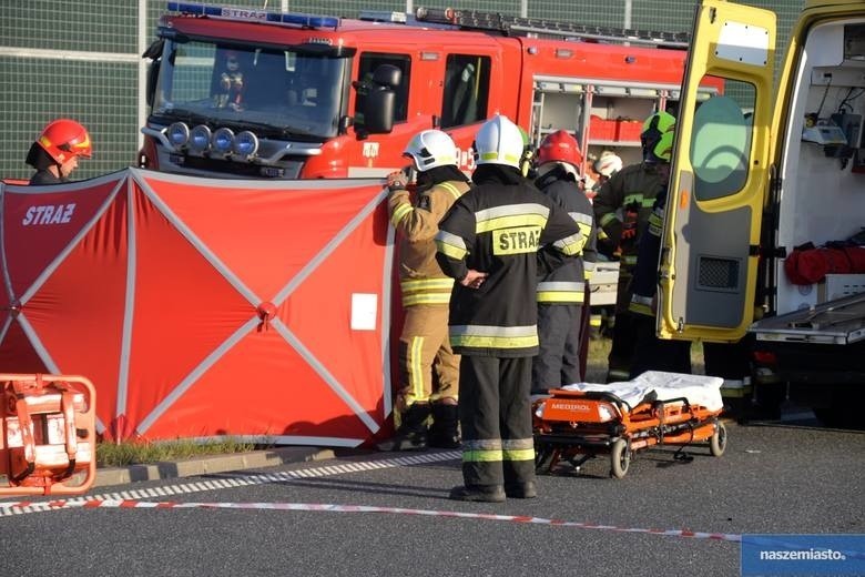 Tragiczny wypadek na autostradzie. Nie żyje 10-miesięczne dziecko