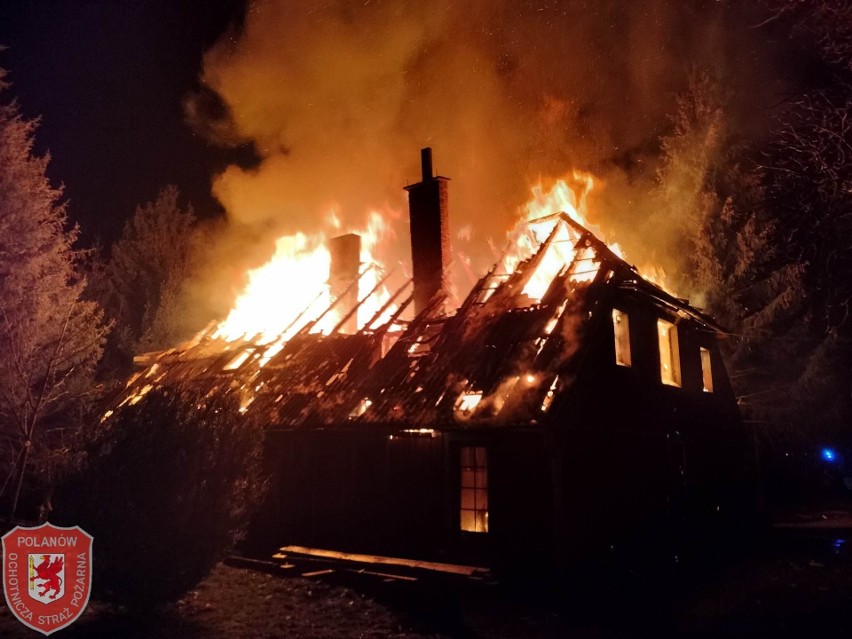 Pożar domu w gminie Polanów. Ogień strawił cały budynek...