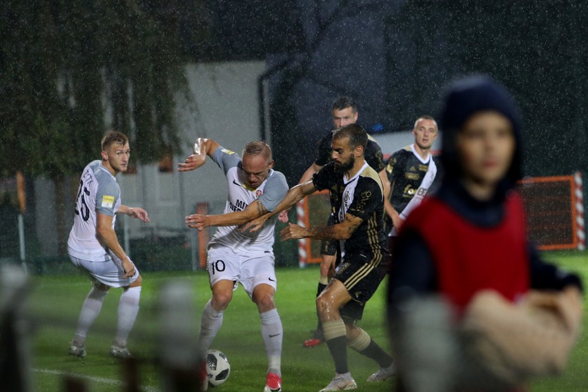 Puszcza - ŁKS 0:2. Zobacz, jak łodzianie wygrali w Niepołomicach [ZDJĘCIA]